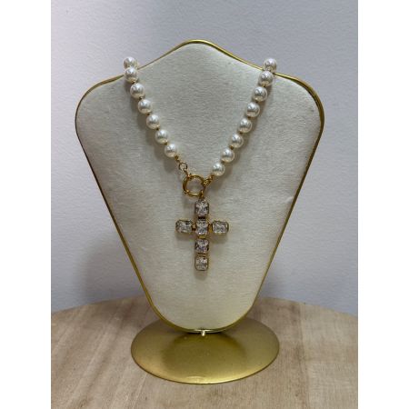 Colar Pérolas com Cruz