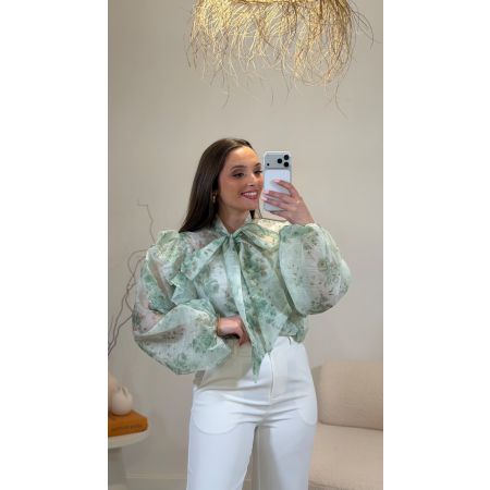 Blusa Flores com top básico