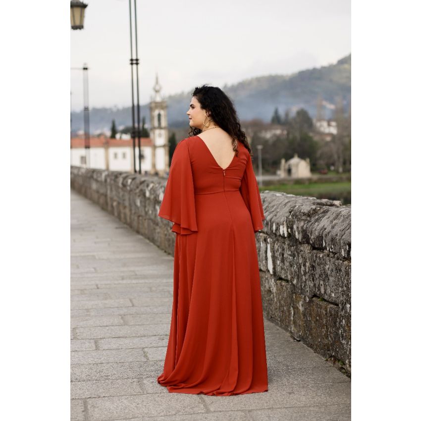Vestido Terracota com Mangas Fluidas