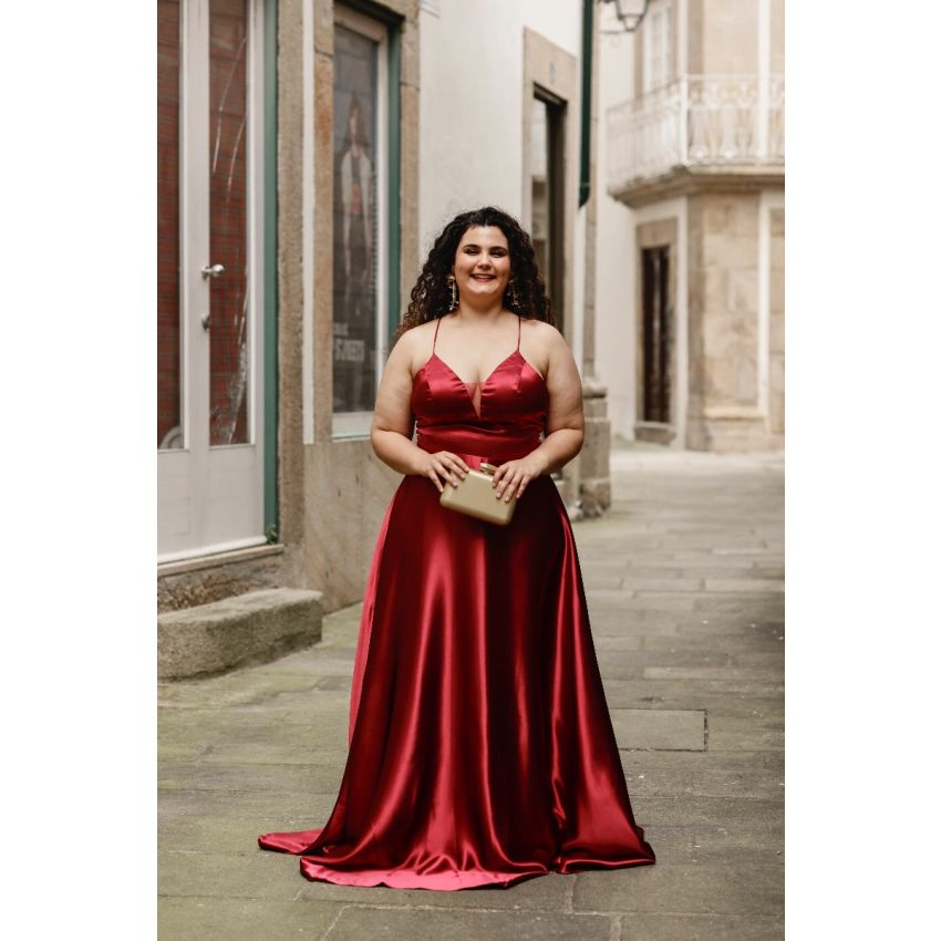 Vestido Bordô Plus size