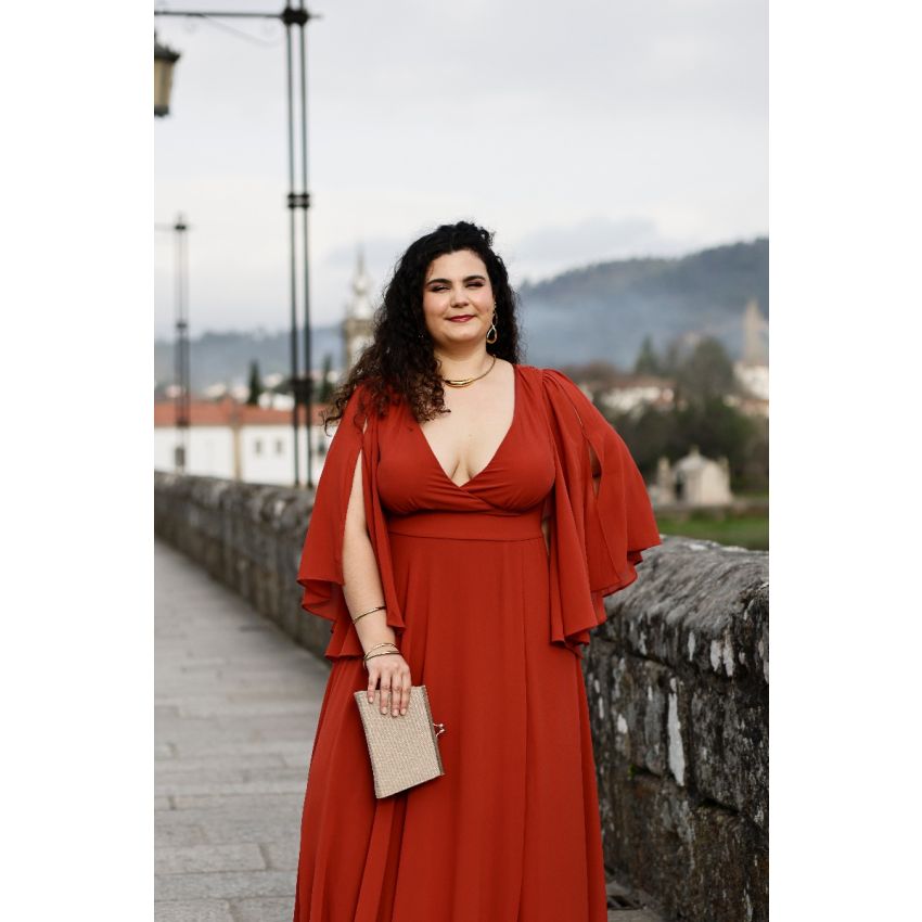 Vestido Terracota com Mangas Fluidas