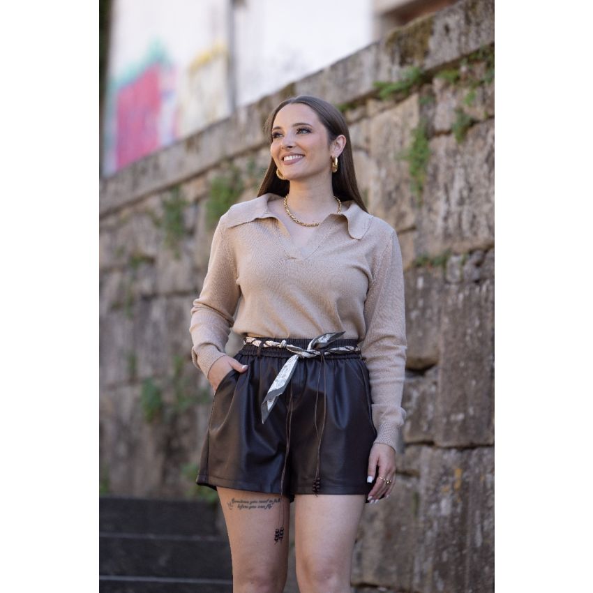 Malha com gola efeito polo