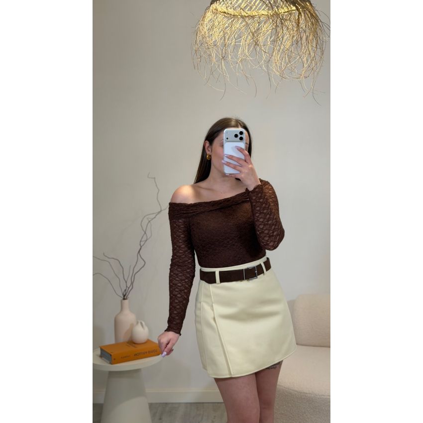 Saia c/cinto castanho e forro calção