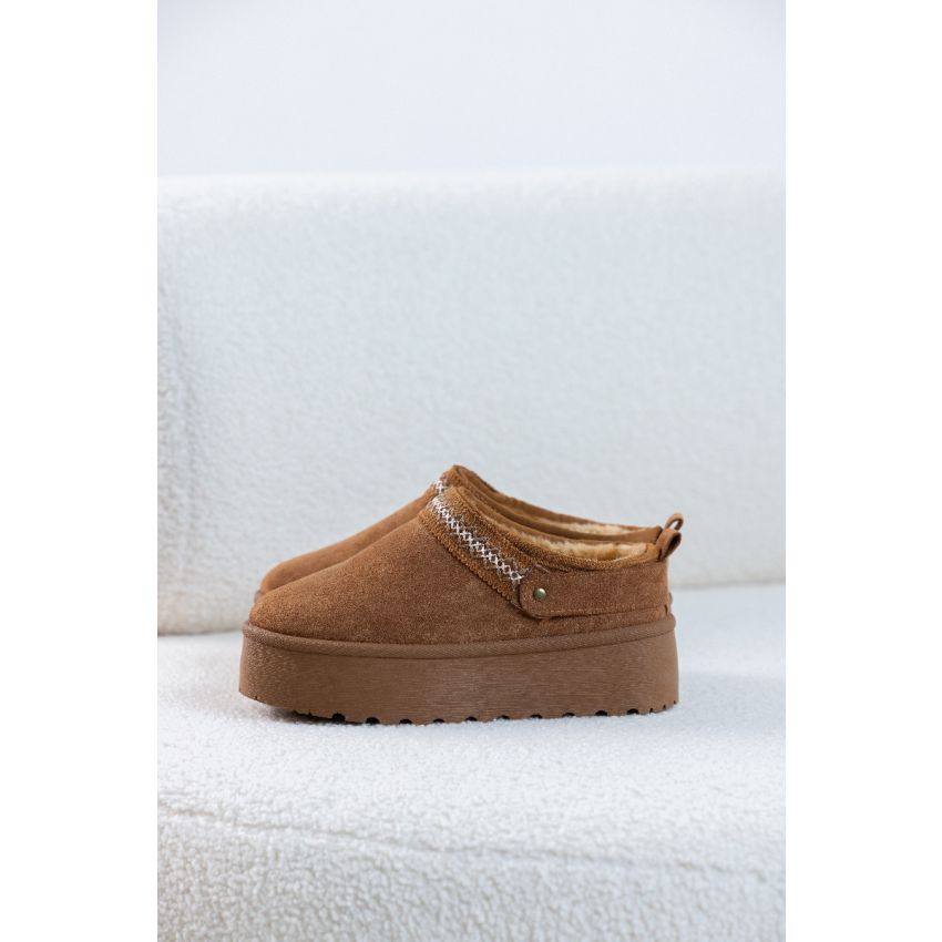 Pantufa Bordado Camel