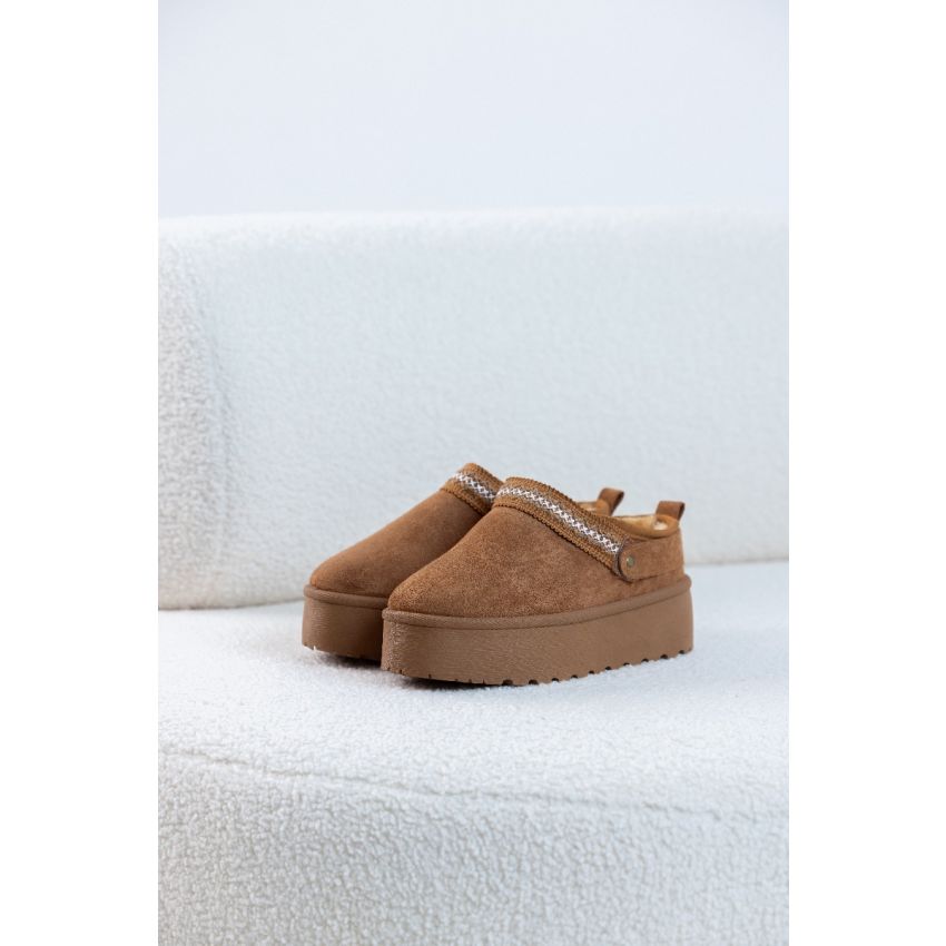 Pantufa Bordado Camel