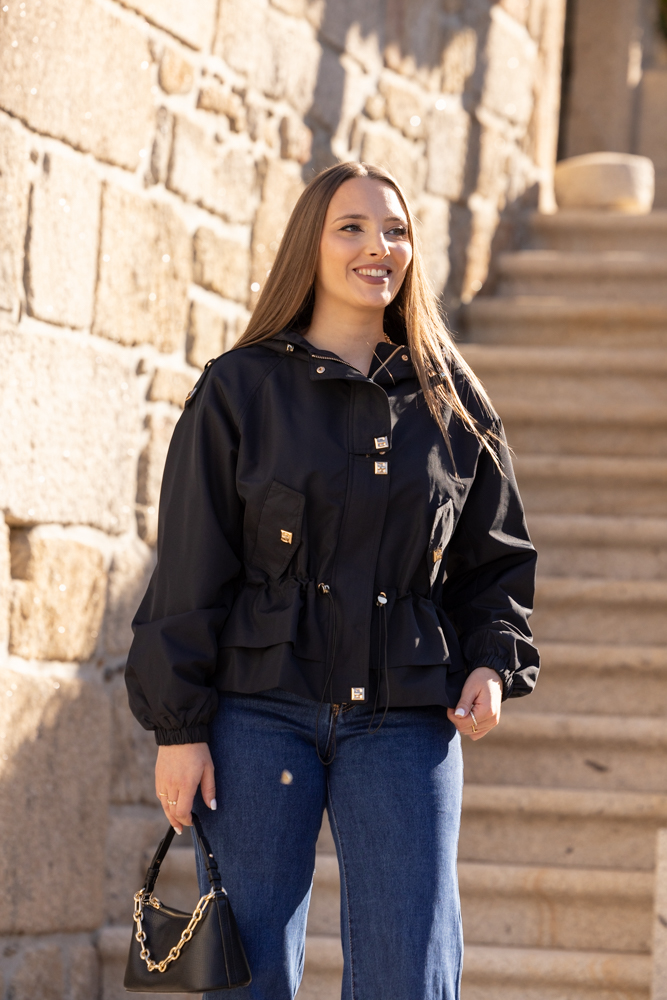 Parka com cintura ajustável