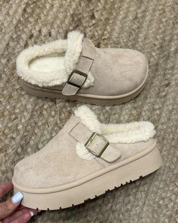 Mules Pantufa Bege
